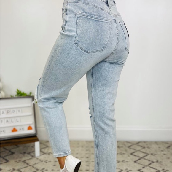 ❣️NWT VERVET MOM JEAN❣️ - Picture 4 of 7